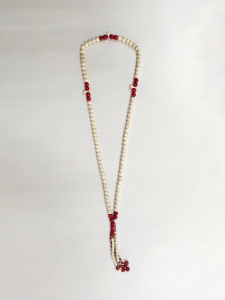 Elegant White & Red Tasbih – 100 beads