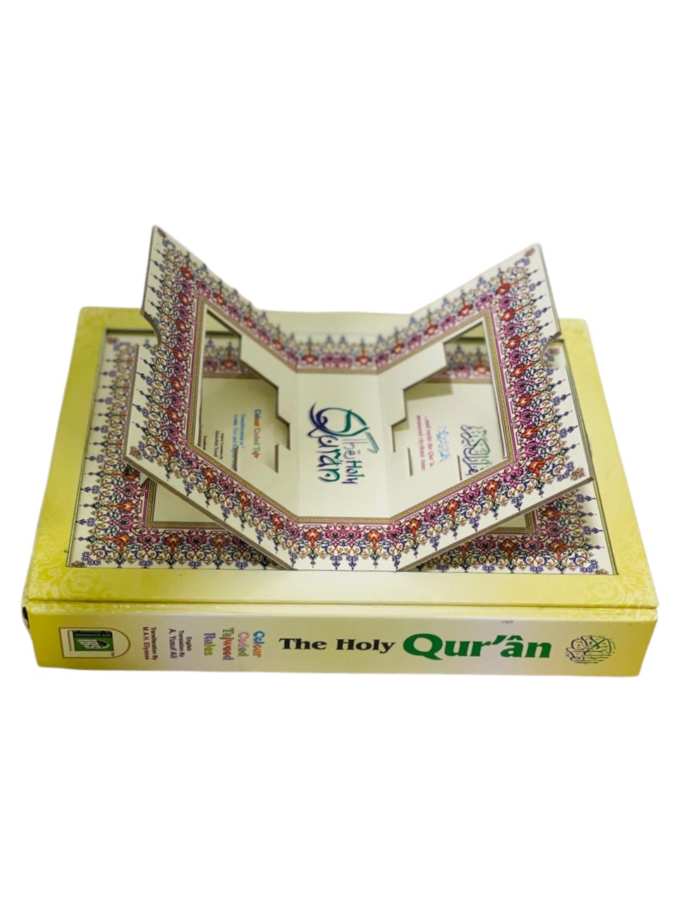 THE HOLY QURAN COLOUR CODED THAJWEED RULES ARABIC AND ENGLISH TRANSLATION 